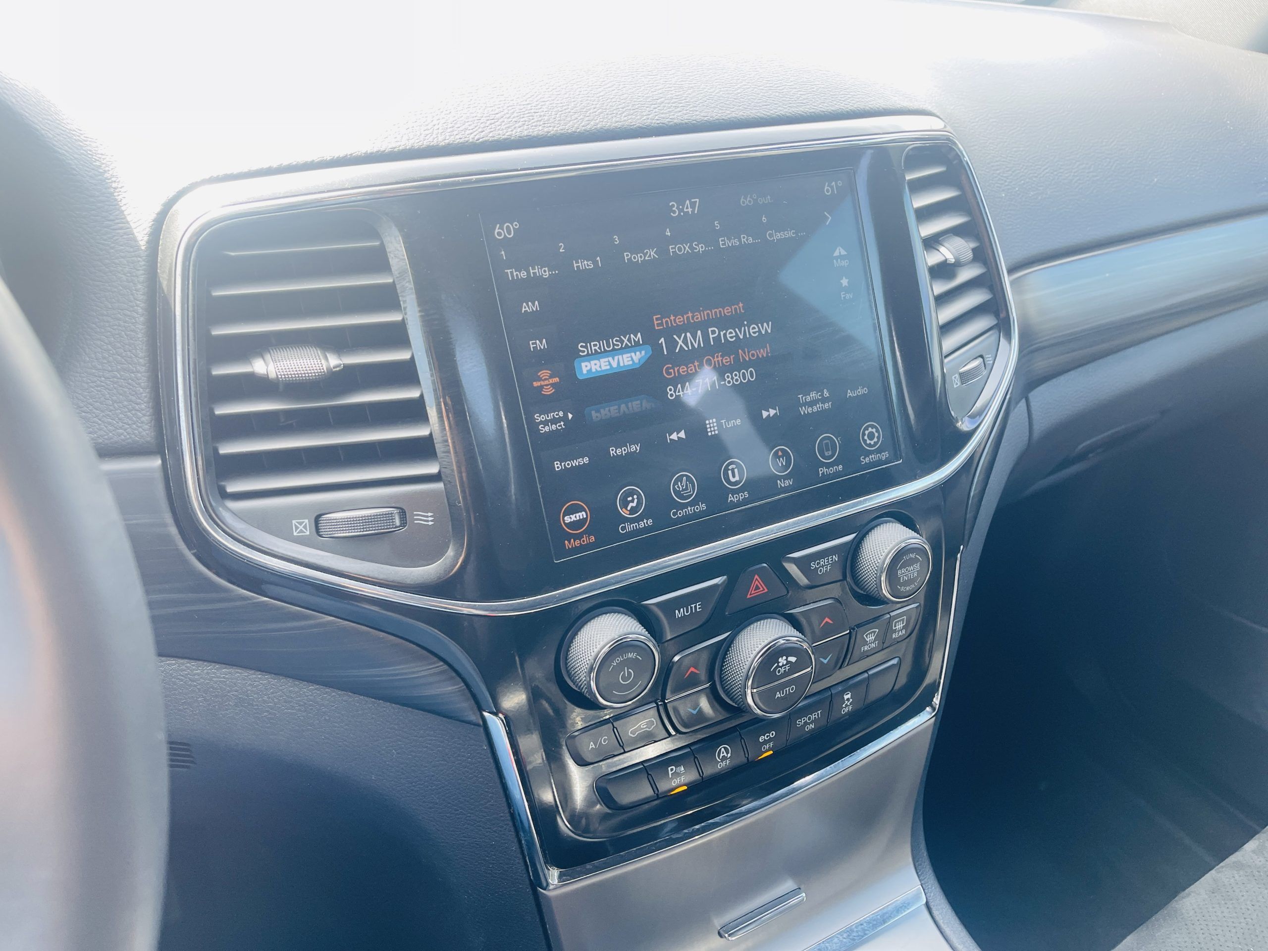 2022 Jeep Grand Cherokee Laredo X Mystic Gray – Robust Auto Group